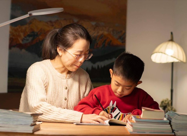 Gia đình 2 con, khoảng cách giữa 2 đứa trẻ là mấy tuổi thì hợp lý nhất?- Ảnh 3. Gia đình 2 con, khoảng cách giữa 2 đứa trẻ là mấy tuổi thì hợp lý nhất?- Ảnh 3.