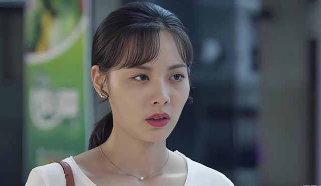 Chị chồng bỗng hỏi xin số t&agrave;i khoản rồi chuyển cho 200 triệu k&egrave;m một d&ograve;ng tin nhắn m&agrave; đọc xong, t&ocirc;i chẳng hiểu g&igrave;- Ảnh 1.