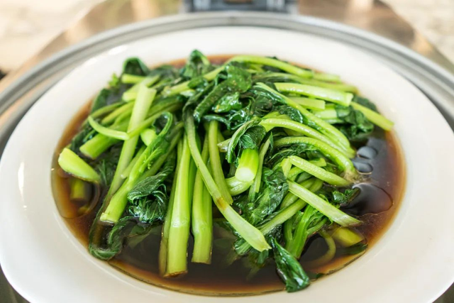 Cả gia đ&igrave;nh 3 người lần lượt qua đời: B&aacute;c sĩ li&ecirc;n tục cảnh b&aacute;o 4 loại thực phẩm để l&acirc;u trong tủ lạnh c&oacute; thể &ldquo;tiếp tay&rdquo; cho ung thư- Ảnh 4.