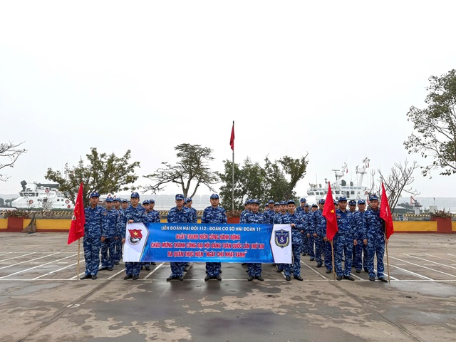 Tuổi trẻ Hải đo&agrave;n 11 Cảnh s&aacute;t biển ra qu&acirc;n hưởng ứng &ldquo;Ng&agrave;y Thanh ni&ecirc;n c&ugrave;ng h&agrave;nh động&rdquo;, ch&agrave;o mừng th&agrave;nh c&ocirc;ng Đại hội XIV của Đảng- Ảnh 2.
