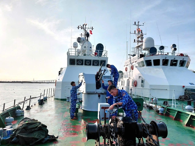 Tuổi trẻ Hải đo&agrave;n 11 Cảnh s&aacute;t biển ra qu&acirc;n hưởng ứng &ldquo;Ng&agrave;y Thanh ni&ecirc;n c&ugrave;ng h&agrave;nh động&rdquo;, ch&agrave;o mừng th&agrave;nh c&ocirc;ng Đại hội XIV của Đảng- Ảnh 5.