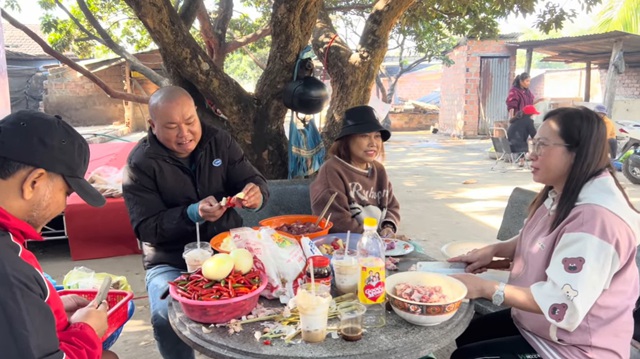 Siu Black: &ldquo;Xong t&ocirc;i ngất tiếp tới 5h s&aacute;ng, được đưa về ph&ograve;ng mới biết m&igrave;nh đ&atilde; sống&rdquo;- Ảnh 2.