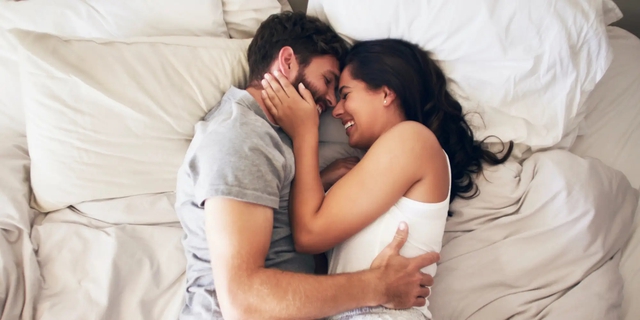 Tần suất l&agrave;m "chuyện ấy" bao nhi&ecirc;u l&agrave; b&igrave;nh thường? C&acirc;u trả lời của chuy&ecirc;n gia khiến nhiều người bất ngờ- Ảnh 1.