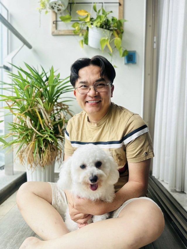 Nam nghệ sĩ một l&ograve;ng hướng Phật, kh&ocirc;ng cưới vợ, sống một m&igrave;nh trong biệt thự nguy nga ở TP.HCM- Ảnh 2.