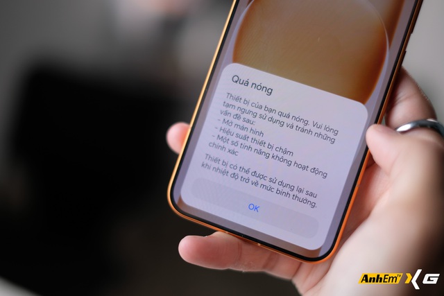 Tr&ecirc;n tay chiếc "Pro Air" từ Trung Quốc m&agrave; Apple v&agrave; Samsung phải ch&agrave;o thua: Nhẹ hơn iPhone Air v&agrave; Galaxy S25 Edge m&agrave; pin 5.500mAh, đủ 3 camera, gi&aacute; lại rẻ hơn- Ảnh 16.