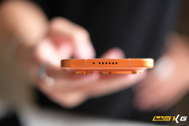 Tr&ecirc;n tay chiếc "Pro Air" từ Trung Quốc m&agrave; Apple v&agrave; Samsung phải ch&agrave;o thua: Nhẹ hơn iPhone Air v&agrave; Galaxy S25 Edge m&agrave; pin 5.500mAh, đủ 3 camera, gi&aacute; lại rẻ hơn- Ảnh 4.