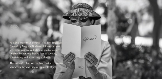 Meghan Markle cố tái hiện huyền thoại Audrey Hepburn nhưng lại nhận về "gạch đá" vì chi tiết khó hiểu- Ảnh 1. Meghan Markle cố tái hiện huyền thoại Audrey Hepburn nhưng lại nhận về "gạch đá" vì chi tiết khó hiểu- Ảnh 1.