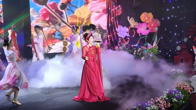 Đạo diễn Phan Bảo chia sẻ cảm x&uacute;c sau Chương tr&igrave;nh đ&oacute;n Tết Nguy&ecirc;n đ&aacute;n to&agrave;n cầu 2026 &ldquo;Bạn đồng h&agrave;nh của tuổi thanh xu&acirc;n&rdquo; tại điểm cầu Việt Nam - Ảnh 1.