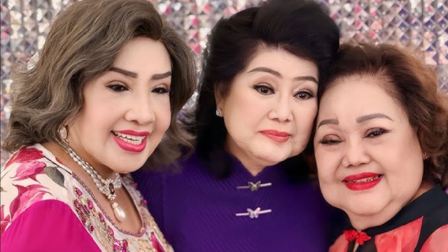 Nữ NSND nổi danh miền Nam qua Mỹ đứng bán đĩa- Ảnh 2. Nữ NSND nổi danh miền Nam qua Mỹ đứng bán đĩa- Ảnh 2.