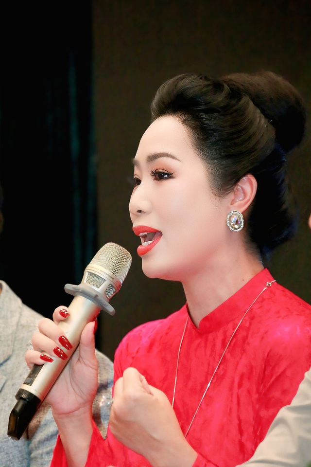 NSND Trịnh Kim Chi chấm thi hoa hậu, n&oacute;i r&otilde; ti&ecirc;u ch&iacute; chọn người đăng quang- Ảnh 2.