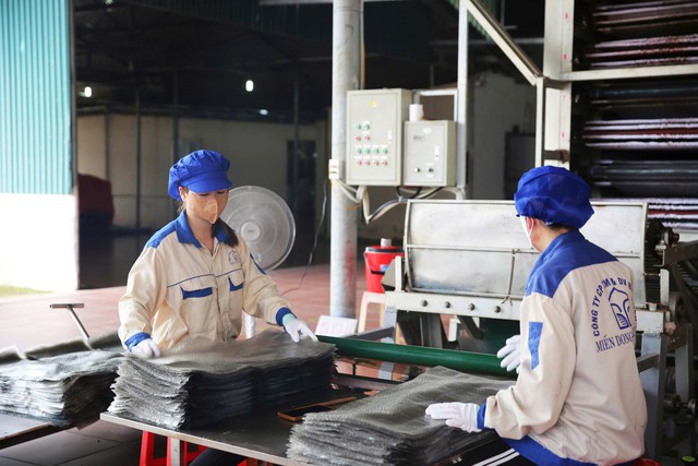 Chủ nhân của Miến dong Bình Liêu – sản phẩm OCOP 5 sao cấp Quốc gia - đoạt Giải thưởng Lương Định Của- Ảnh 4. Chủ nhân của Miến dong Bình Liêu – sản phẩm OCOP 5 sao cấp Quốc gia - đoạt Giải thưởng Lương Định Của- Ảnh 4.