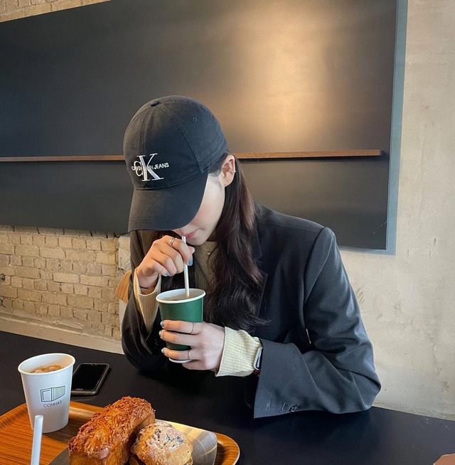 Sau 30 tuổi, ch&uacute;ng ta sống theo chữ &ldquo;n&ecirc;n&rdquo; nhiều hơn chữ &ldquo;muốn&rdquo;...- Ảnh 2.