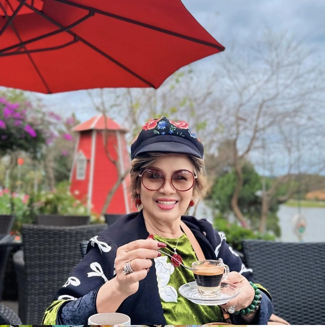 Mỹ nh&acirc;n H&agrave; Nội được nh&agrave; thơ Ho&agrave;ng Cầm hỏi cưới: BĐS từ Việt Nam qua Mỹ, một m&igrave;nh ở nh&agrave; 84 tỷ- Ảnh 4.