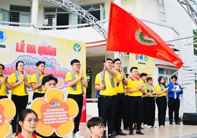 Lễ ra quân Chiến dịch Xuân tình nguyện lần thứ 18 – năm 2026: Mang xuân đến mọi nhà, lan tỏa tinh thần xung kích của tuổi trẻ thành phố- Ảnh 1. Lễ ra quân Chiến dịch Xuân tình nguyện lần thứ 18 – năm 2026: Mang xuân đến mọi nhà, lan tỏa tinh thần xung kích của tuổi trẻ thành phố- Ảnh 1.