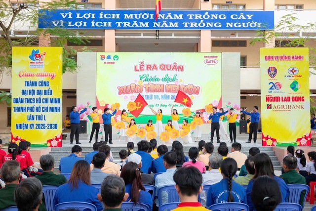 Lễ ra quân Chiến dịch Xuân tình nguyện lần thứ 18 – năm 2026: Mang xuân đến mọi nhà, lan tỏa tinh thần xung kích của tuổi trẻ thành phố- Ảnh 3. Lễ ra quân Chiến dịch Xuân tình nguyện lần thứ 18 – năm 2026: Mang xuân đến mọi nhà, lan tỏa tinh thần xung kích của tuổi trẻ thành phố- Ảnh 3.