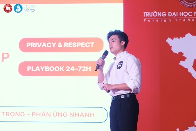 Bản lĩnh trí tuệ của sinh viên Ngoại thương trên sân khấu Duyên dáng Ngoại thương 2025- Ảnh 5. Bản lĩnh trí tuệ của sinh viên Ngoại thương trên sân khấu Duyên dáng Ngoại thương 2025- Ảnh 5.