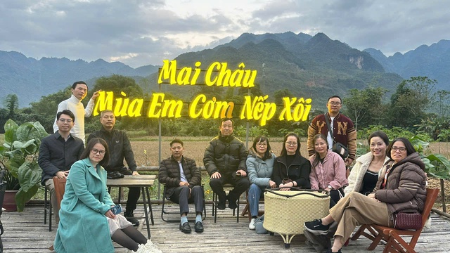 Chào năm mới 2026: Tạp chí Thanh niên cùng tuổi trẻ Việt Nam tự hào, vững tin theo Đảng
- Ảnh 25. Chào năm mới 2026: Tạp chí Thanh niên cùng tuổi trẻ Việt Nam tự hào, vững tin theo Đảng
- Ảnh 25.