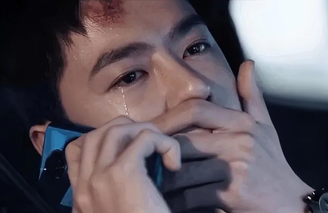 G&aacute;nh khoản nợ hơn 27 tỷ trong suốt 20 năm do mẹ đầu tư thua lỗ: Con trai chết sững khi nh&igrave;n số dư t&agrave;i khoản của mẹ- Ảnh 1.