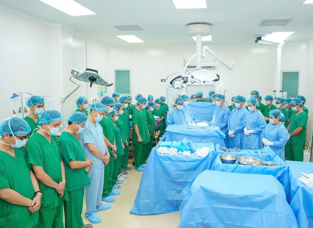 Nhịp tim hồi sinh trong khoảnh khắc cuối năm: Ca gh&eacute;p tim xuy&ecirc;n đ&ecirc;m tại Bệnh viện Đại học Y Dược TP. Hồ Ch&iacute; Minh- Ảnh 3.