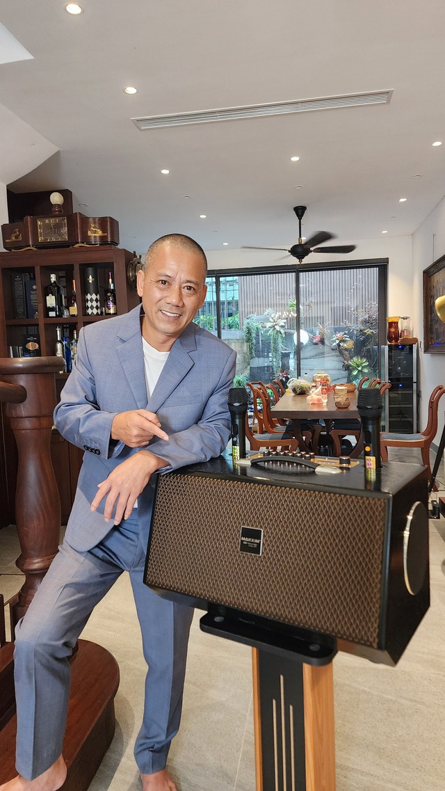 Nam nghệ sĩ cưới chân dài kém 9 tuổi từng thi Hoa hậu, sở hữu nhà sang 4 tầng ở Hà Nội- Ảnh 1. Nam nghệ sĩ cưới chân dài kém 9 tuổi từng thi Hoa hậu, sở hữu nhà sang 4 tầng ở Hà Nội- Ảnh 1.