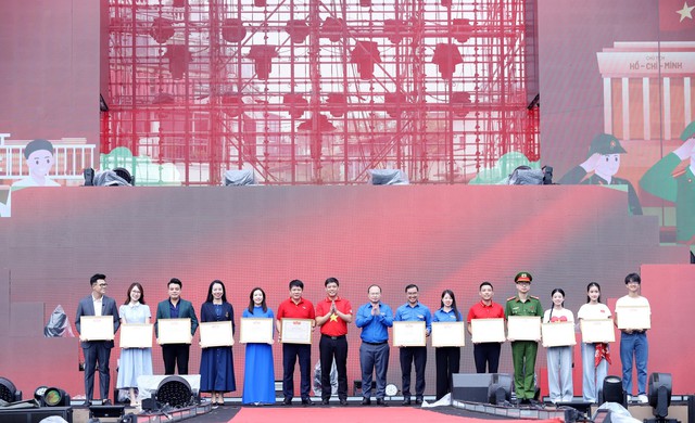 Hành trình “Tôi yêu Tổ quốc tôi”: Hơn 3 ngàn hoạt động của thanh niên về với các địa chỉ đỏ - Ảnh 7.