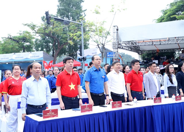 Hành trình “Tôi yêu Tổ quốc tôi”: Hơn 3 ngàn hoạt động của thanh niên về với các địa chỉ đỏ - Ảnh 1.