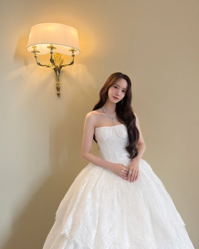 Nữ thần tái xuất với visual "bạch nguyệt quang", nhan sắc 20 năm vẫn đẹp như ngày đầu - Ảnh 10.