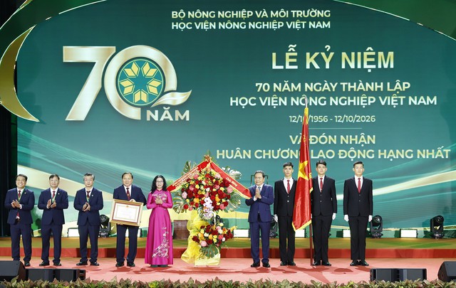 Học viện N&ocirc;ng nghiệp Việt Nam kỷ niệm 70 năm ng&agrave;y th&agrave;nh lập - Ảnh 1.