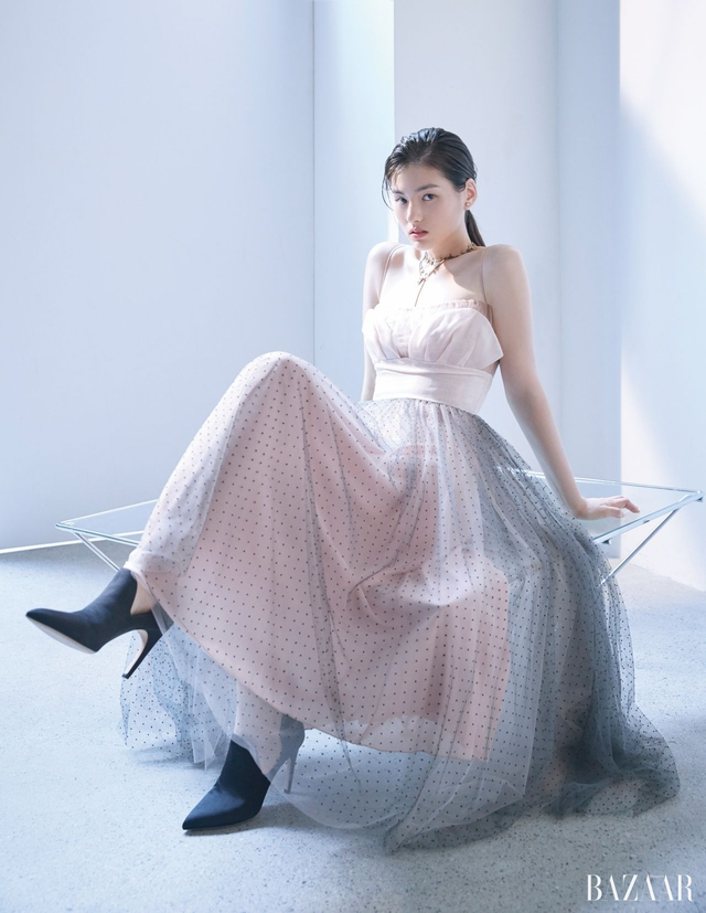 Mỹ nhân Quân Vương Bất Diệt bí mật cưới chả ai biết, nhờ Kim Go Eun tiết lộ mới thấy hôn lễ toàn sao- Ảnh 12.