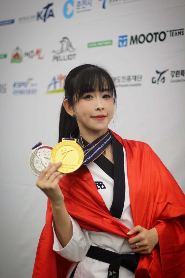 Hai chị em g&aacute;i l&agrave; v&otilde; sĩ taekwondo, c&ocirc; chị từng gi&agrave;nh 13 HCV thế giới, nhan sắc xinh đẹp một ch&iacute;n một mười- Ảnh 2.