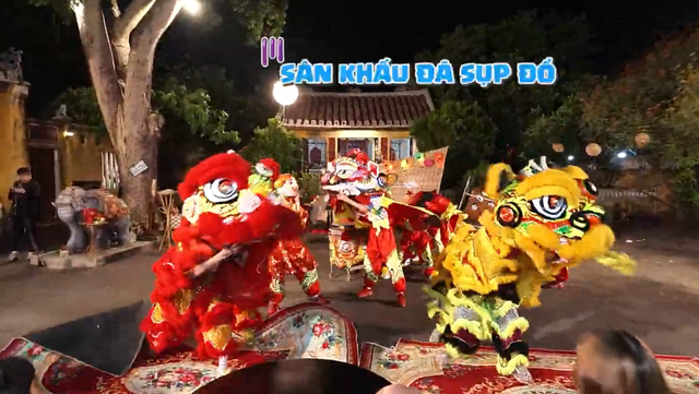 Tập 7 Bố Ơi: Mưa gió quật đổ sân khấu, người dân vẫn nán lại hỗ trợ ghi hình- Ảnh 1.