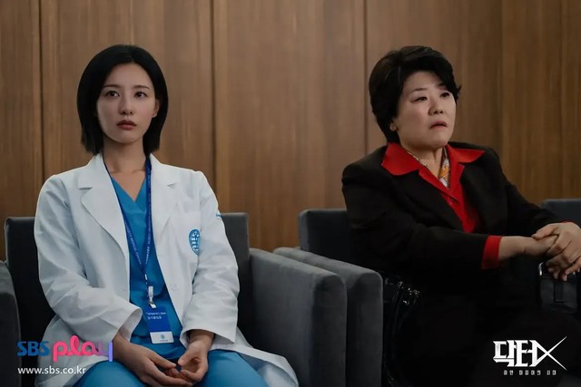 3 mỹ nhân đang khuấy đảo màn ảnh Hàn: Doctor X của Kim Ji Won đạt rating cao ngất vẫn bị chê tơi tả - Ảnh 3.
