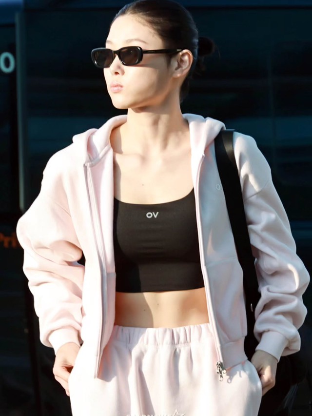 Kim Yoo Jung đổi style g&aacute;i Mỹ- Ảnh 3.