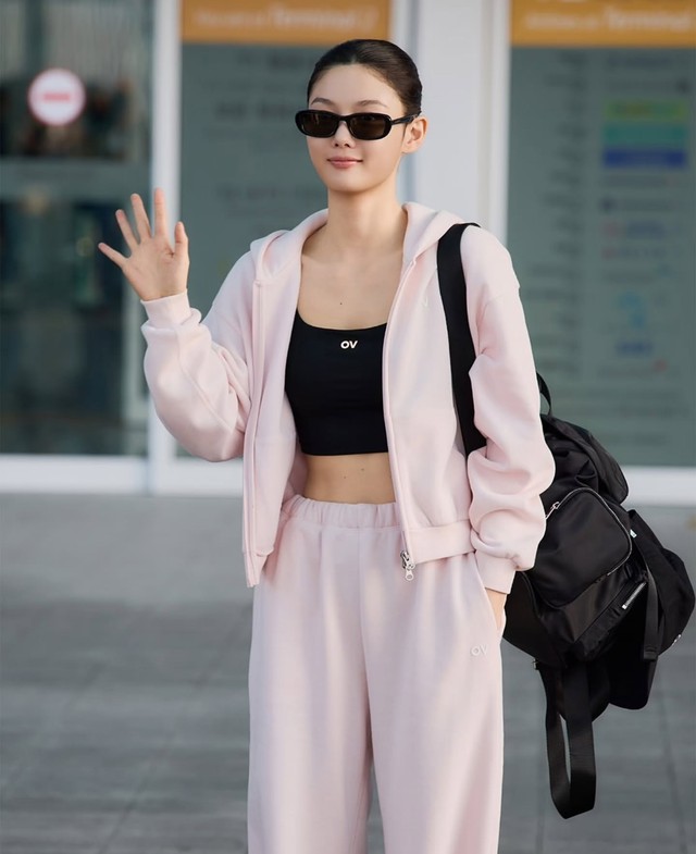 Kim Yoo Jung đổi style g&aacute;i Mỹ- Ảnh 2.