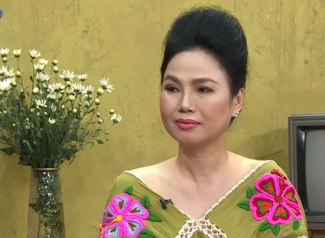 Nữ ca sĩ quê Tiền Giang nhận hợp đồng đi diễn nước ngoài: "Tôi ân hận, đau xót" - Ảnh 2.