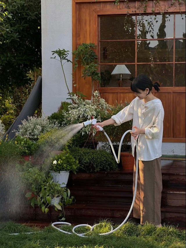 Đ&acirc;y l&agrave; kiểu con d&acirc;u khiến mẹ chồng d&ugrave; kh&ocirc;ng y&ecirc;u cũng phải "nể dăm phần"- Ảnh 1.