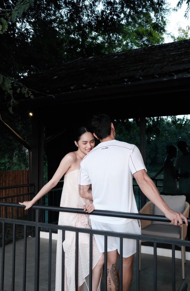 Hương Giang - Ph&uacute; Cường n&eacute; tr&aacute;nh, kh&ocirc;ng muốn đụng mặt nhau?- Ảnh 3.