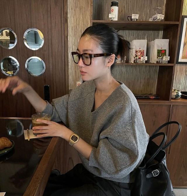 Có nên hỏi lương, giá nhà, tiền mua xe của người khác?- Ảnh 2.