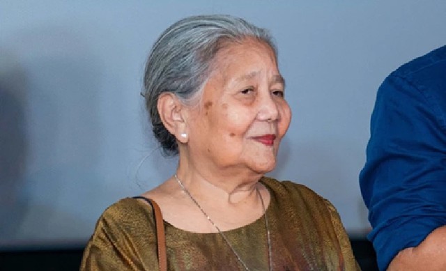 Người đàn ông SN 1974 tới tận nhà tặng phong bì tiền cho nữ NSƯT 81 tuổi - Ảnh 1.