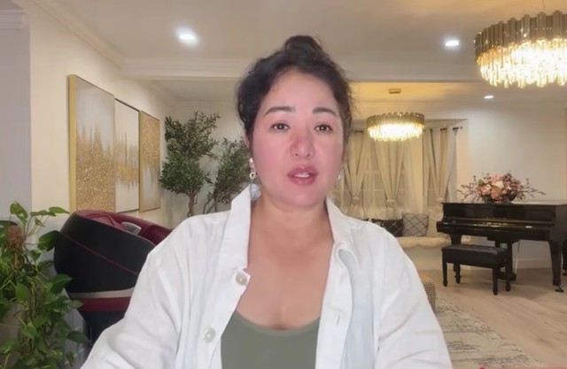 Tình hình nam ca sĩ quê Hà Nội sang Mỹ bị "trời đày" - Ảnh 1.