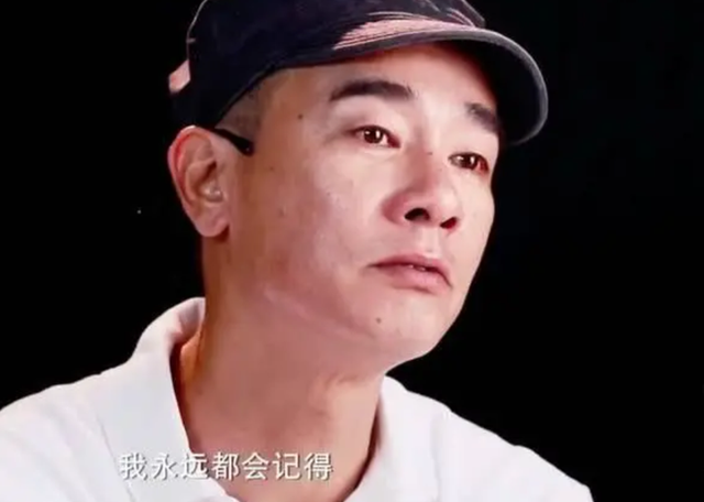Tài tử đình đám có em trai bị bán với giá hơn 11 triệu đồng, mẹ qua đời vì ung thư- Ảnh 2.