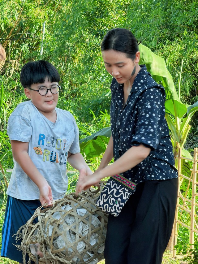 Phan Minh Huyền: "Mọi người và anh Doãn Quốc Đam đều ùa vào hỏi tôi có bị thương ở đâu không"- Ảnh 5.