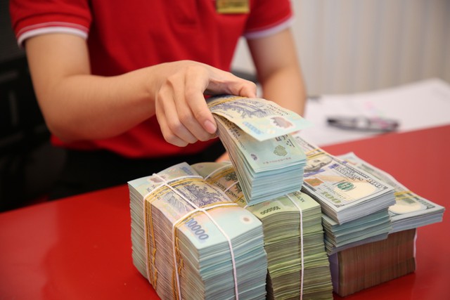 Lời khuy&ecirc;n cho người gửi tiết kiệm nhận l&atilde;i đầu kỳ - Ảnh 1.