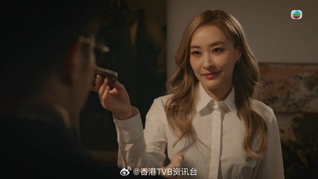 Phim giờ vàng gây sốc với cảnh 18+ vượt giới hạn, ekip hoảng hốt hét lên "từ từ thôi"- Ảnh 3.