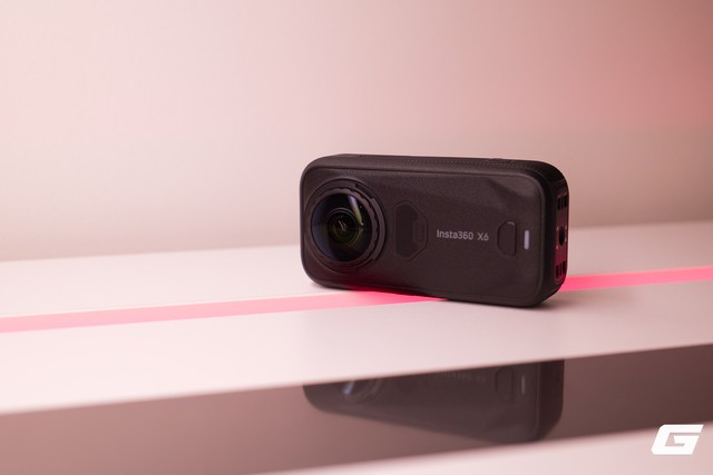 Giờ làm video du lịch dễ đến thế này: Chỉ việc đi dạo, Insta360 X6 lo luôn cả quay lẫn dựng- Ảnh 1.