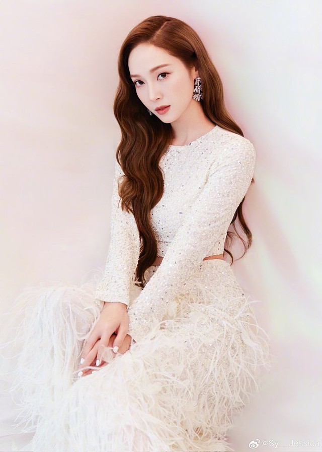 Trước khi hết thời, c&ocirc;ng ch&uacute;a showbiz tung ho&agrave;nh ngang dọc, nhan sắc băng thanh nh&igrave;n g&oacute;c n&agrave;o cũng thấy đẹp
- Ảnh 7.