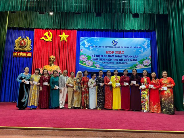 Chăm lo đời sống, bảo vệ an toàn cho phụ nữ - Ảnh 2.