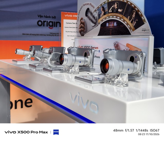 Ho&aacute; th&acirc;n Gai con trải nghiệm sớm vivo X500 Series tại concert ATVNCG 2026: Qu&aacute; m&atilde;n nh&atilde;n- Ảnh 1.