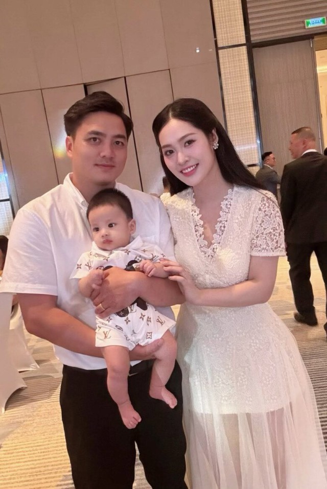 N&agrave;ng hậu Vbiz dự định &ldquo;sống chậm&rdquo; sau khi lấy chồng, nhưng lại ho&agrave;n to&agrave;n &ldquo;vỡ mộng&rdquo; sau khi sinh con - Ảnh 4.