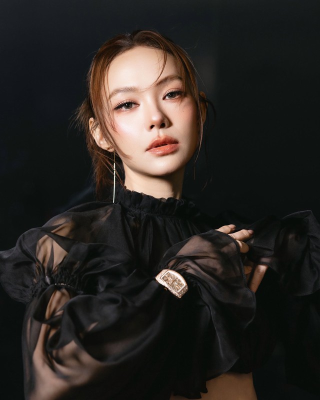C&ocirc; b&eacute; theo mẹ b&aacute;n cơm, ở nh&agrave; thu&ecirc; lụp xụp lớn l&ecirc;n lấy Ph&oacute; TGĐ c&ocirc;ng ty dệt may T&acirc;y Ninh - Ảnh 2.